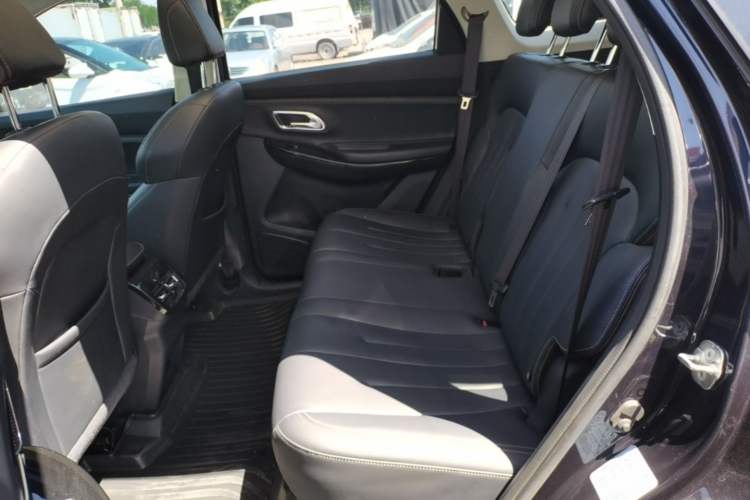 Used CHANGAN OSHAN X7 2020 1.5T Manual Luxury Version Left Rear Seat
