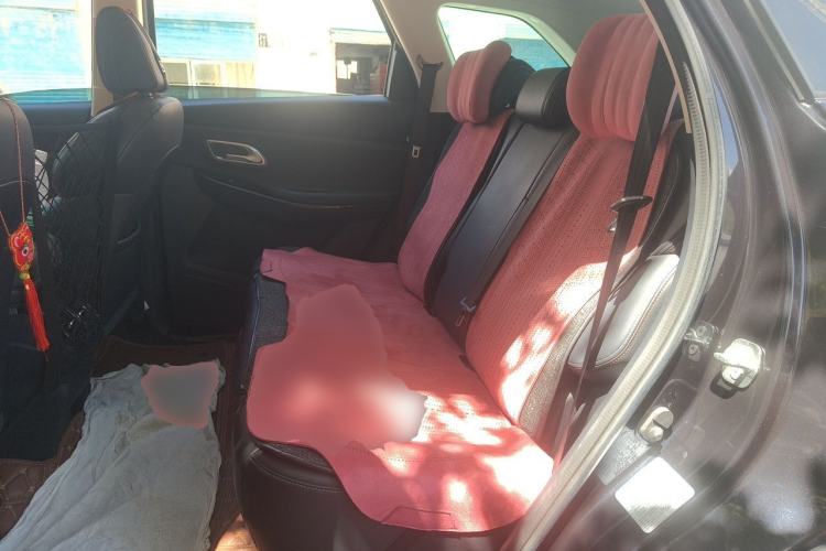 Used CHANGAN OSHAN X7 2020 1.5T Automatic Luxury Model Left Rear Seat