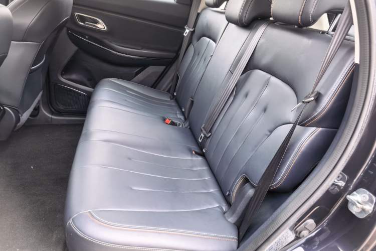 Used CHANGAN OSHAN X7 2020 1.5T Automatic Luxury Model Left Rear Seat