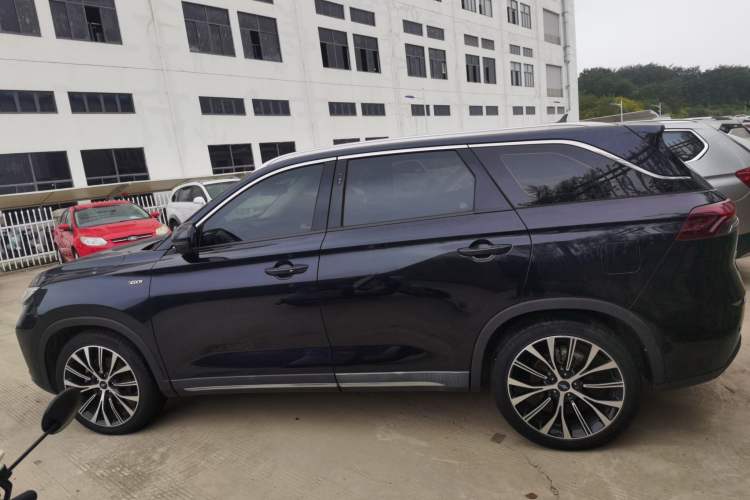 Used CHANGAN OSHAN X7 2020 1.5T Automatic Parking with Facial Recognition – Spacey & Carefree Edition Left Side
