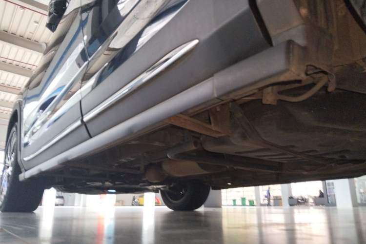 Used CHANGAN OSHAN X7 2020 1.5T Automatic Prestige Edition Left Side Sill