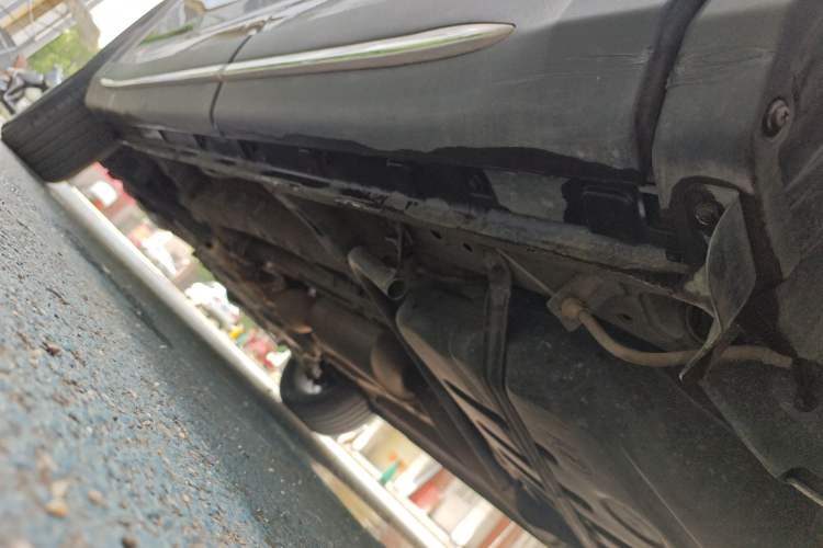 Used CHANGAN OSHAN X7 2020 1.5T Automatic Elite Edition Left Side Sill