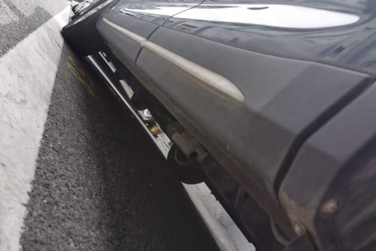 Used CHANGAN OSHAN X7 2020 1.5T Manual Elite Edition Left Side Sill
