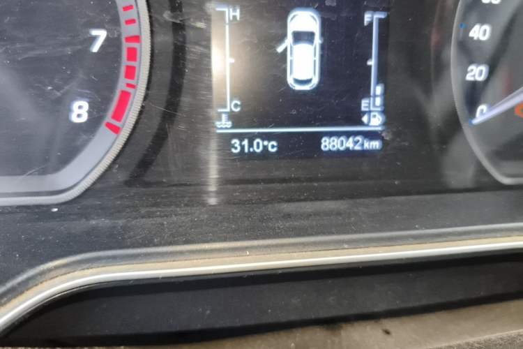 Used CHANGAN OSHAN X7 2020 1.5T Automatic Elite Edition Odometer Close Up
