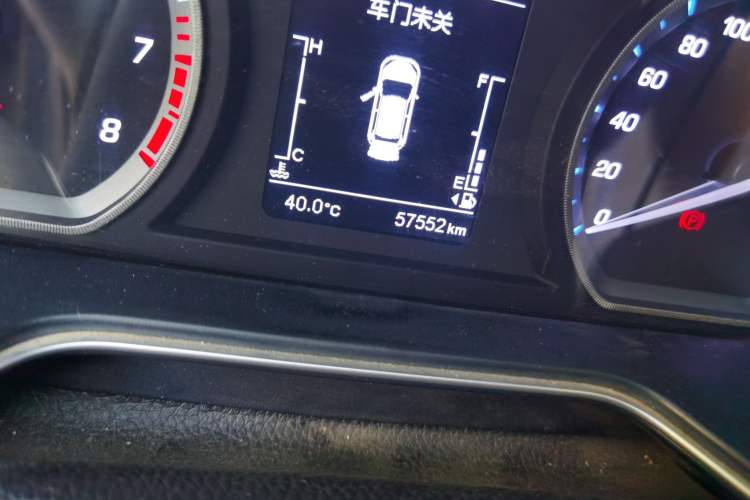 Used CHANGAN OSHAN X7 2020 1.5T Automatic Elite Edition Odometer Close Up
