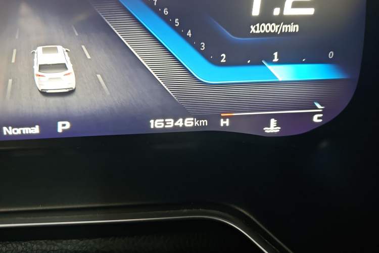 Used CHANGAN OSHAN X7 2020 1.5T Automatic Parking with Facial Recognition – Spacey & Carefree Edition Odometer Close Up