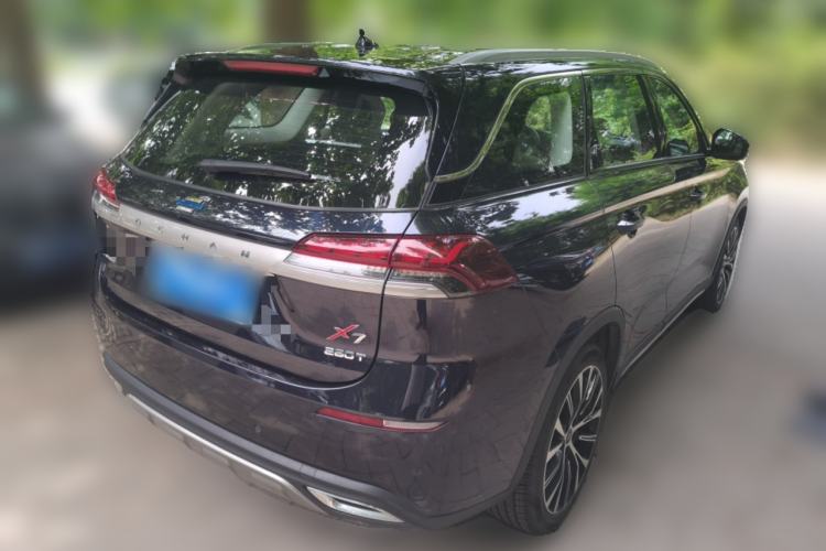 Used CHANGAN OSHAN X7 2020 1.5T Automatic Parking with Facial Recognition – Spacey & Carefree Edition Rear Right 45 Deg