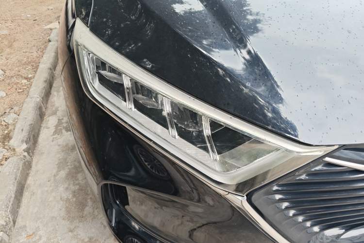 Used CHANGAN OSHAN X7 2020 1.5T Automatic Luxury Model Right Front Headlight