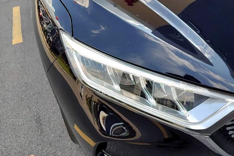 Used CHANGAN OSHAN X7 2020 1.5T Automatic Prestige Edition Right Front Headlight