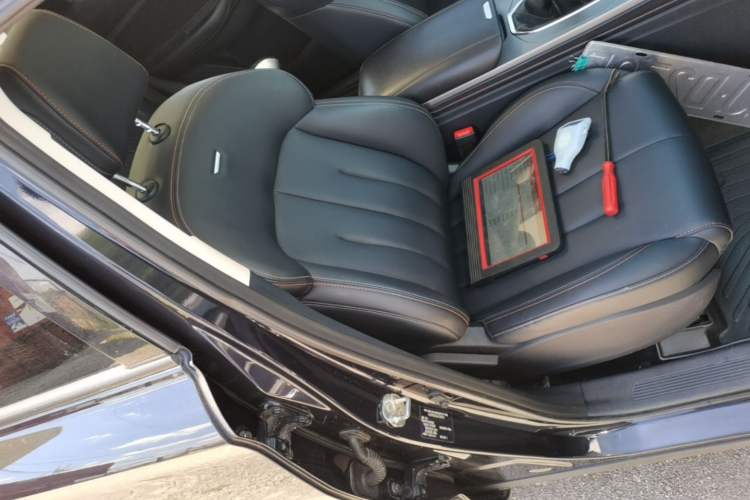 Used CHANGAN OSHAN X7 2020 1.5T Manual Luxury Version Right Front Seat