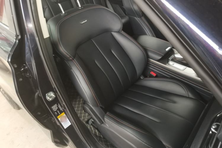 Used CHANGAN OSHAN X7 2020 1.5T Automatic Luxury Model Right Front Seat