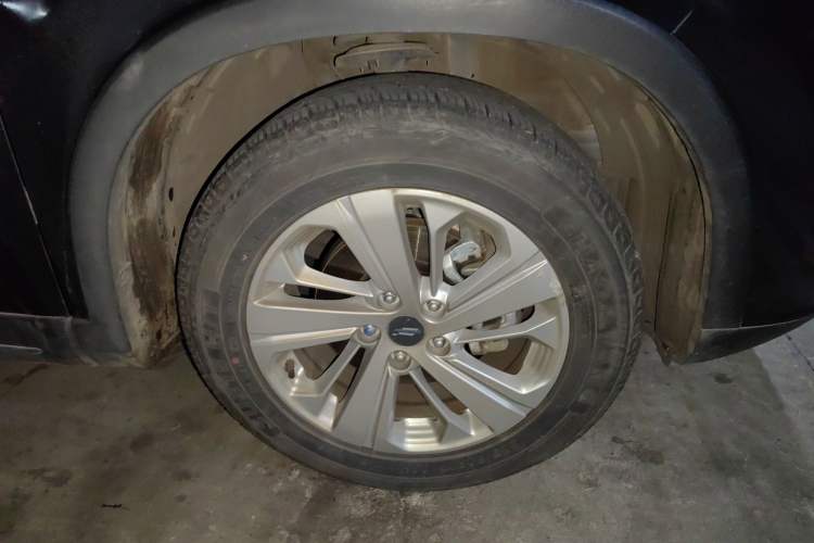 Used CHANGAN OSHAN X7 2020 1.5T Manual Elite Edition Right Front Wheel Hub