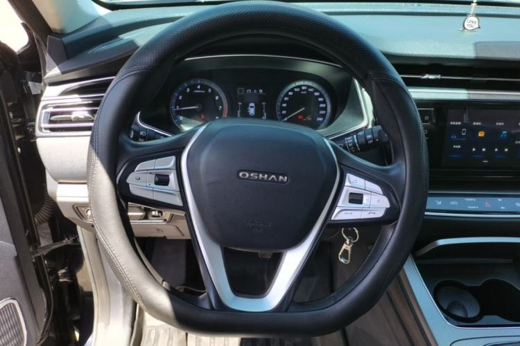 Used CHANGAN OSHAN X7 2020 1.5T Manual Luxury Version Steering Wheel