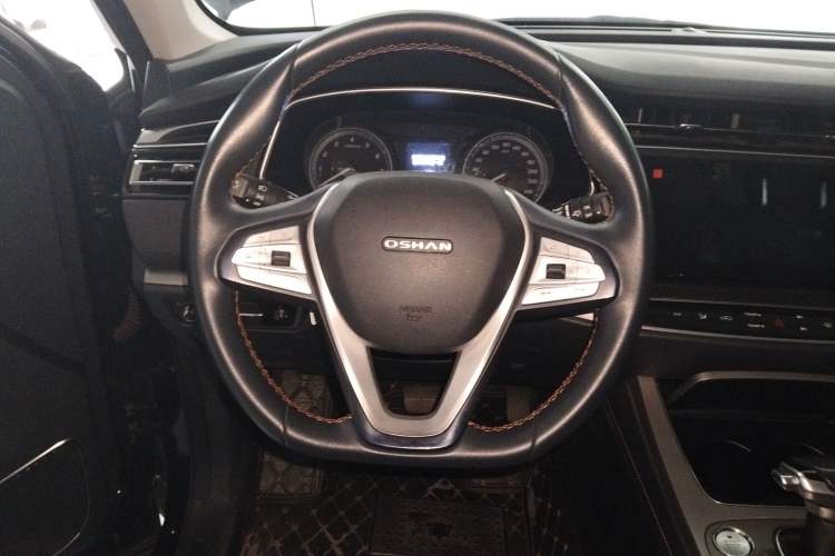 Used CHANGAN OSHAN X7 2020 1.5T Automatic Prestige Edition Steering Wheel