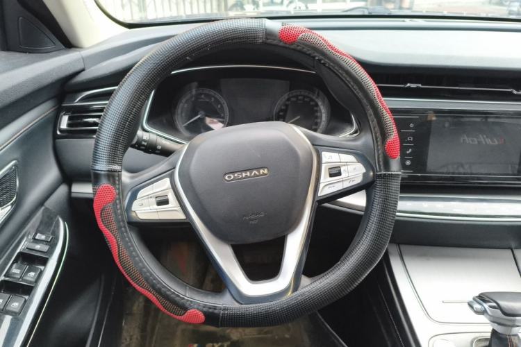 Used CHANGAN OSHAN X7 2020 1.5T Automatic Elite Edition Steering Wheel