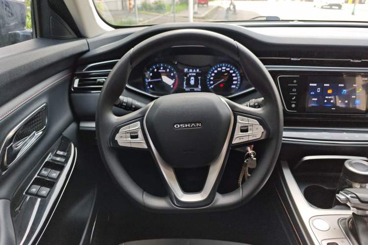 Used CHANGAN OSHAN X7 2020 1.5T Automatic Elite Edition Steering Wheel