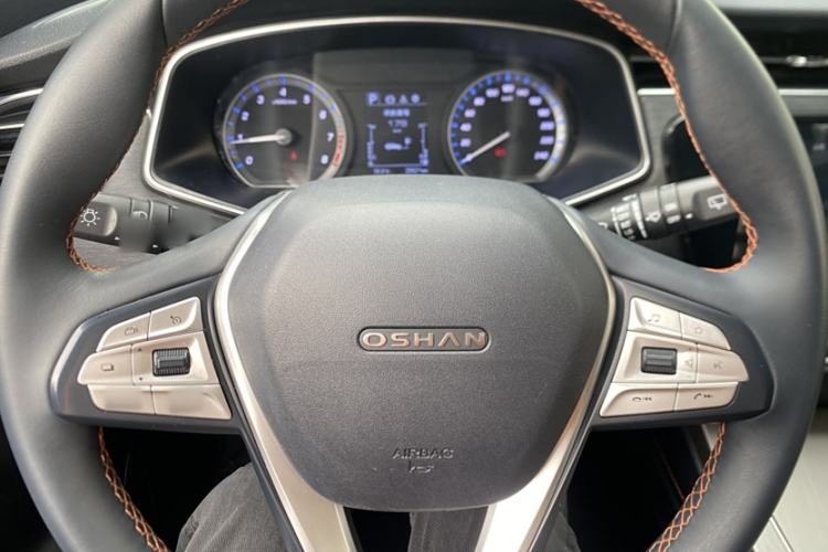 Used CHANGAN OSHAN X7 2020 1.5T Automatic Prestige Edition Steering Wheel