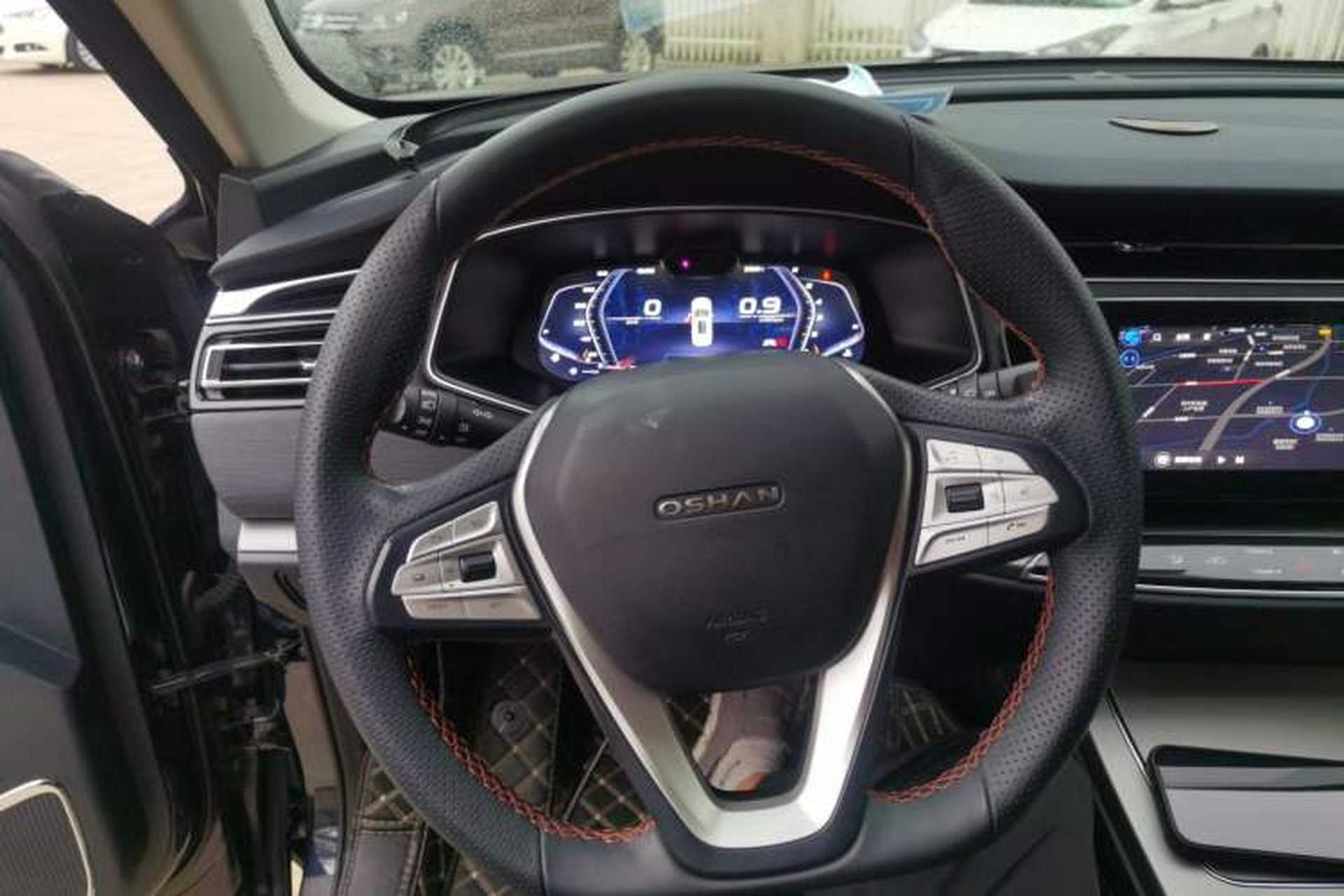 Used CHANGAN OSHAN X7 2020 1.5T Automatic Parking with Facial Recognition – Spacey & Carefree Edition Steering Wheel