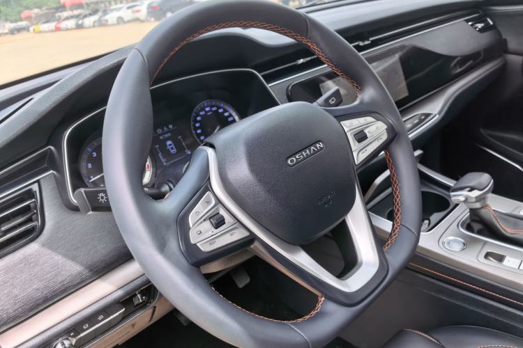 Used CHANGAN OSHAN X7 2020 1.5T Automatic Luxury Model Steering Wheel