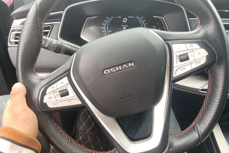 Used CHANGAN OSHAN X7 2020 1.5T Automatic Flagship Edition Steering Wheel