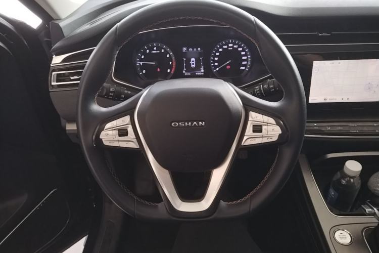 Used CHANGAN OSHAN X7 2020 1.5T Automatic Luxury Model Steering Wheel
