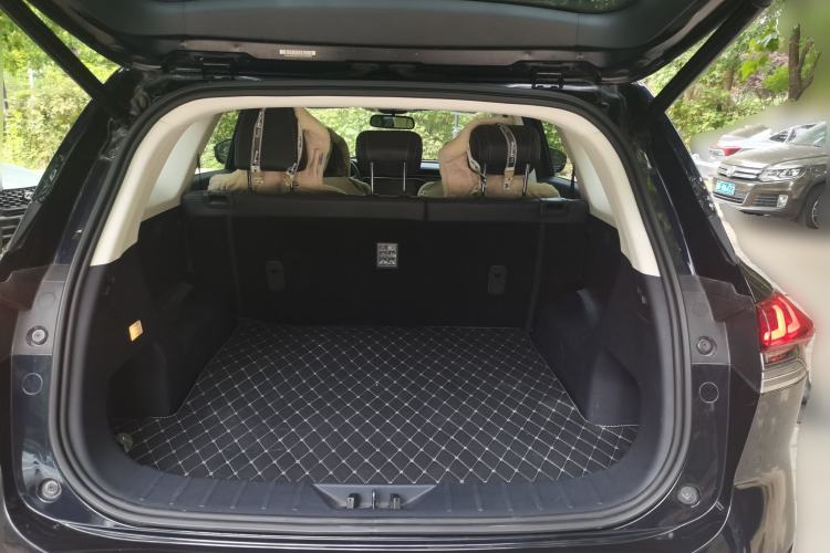 Used CHANGAN OSHAN X7 2020 1.5T Automatic Parking with Facial Recognition – Spacey & Carefree Edition Trunk