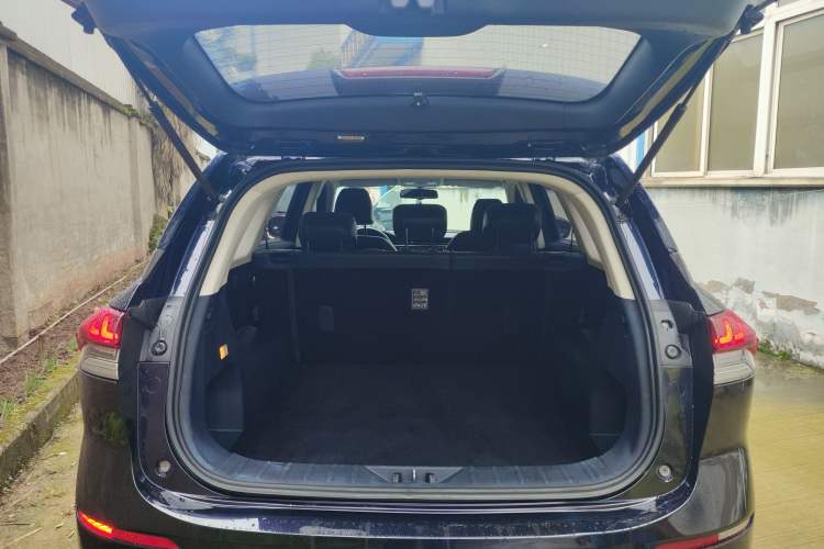 Used CHANGAN OSHAN X7 2020 1.5T Automatic Luxury Version Trunk