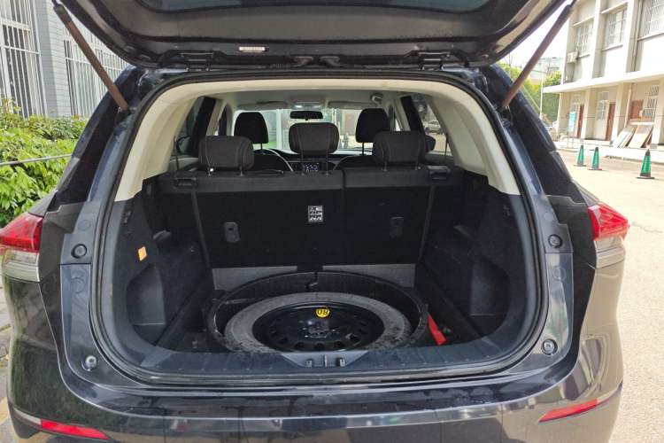 Used CHANGAN OSHAN X7 2020 1.5T Automatic Elite Edition Trunk