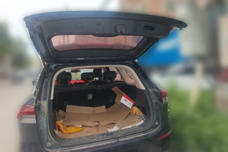 Used CHANGAN OSHAN X7 2020 1.5T Manual Luxury Version Trunk