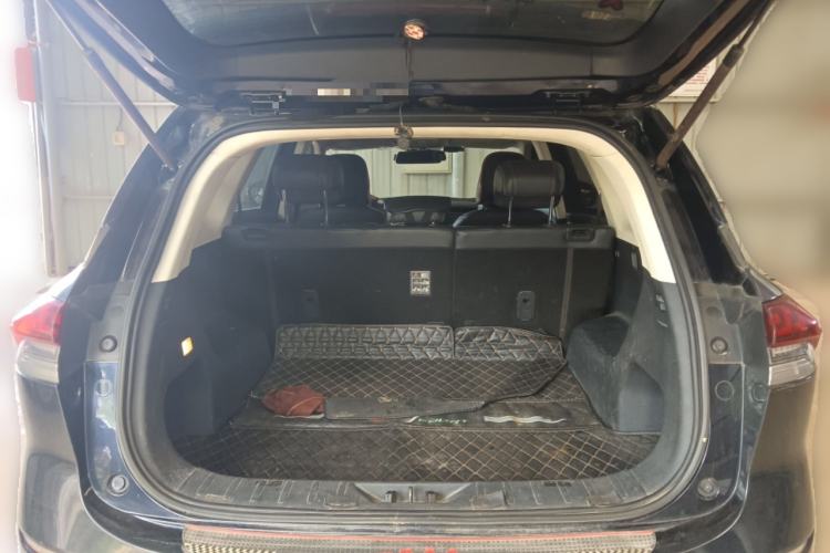 Used CHANGAN OSHAN X7 2020 1.5T Automatic Prestige Edition Trunk