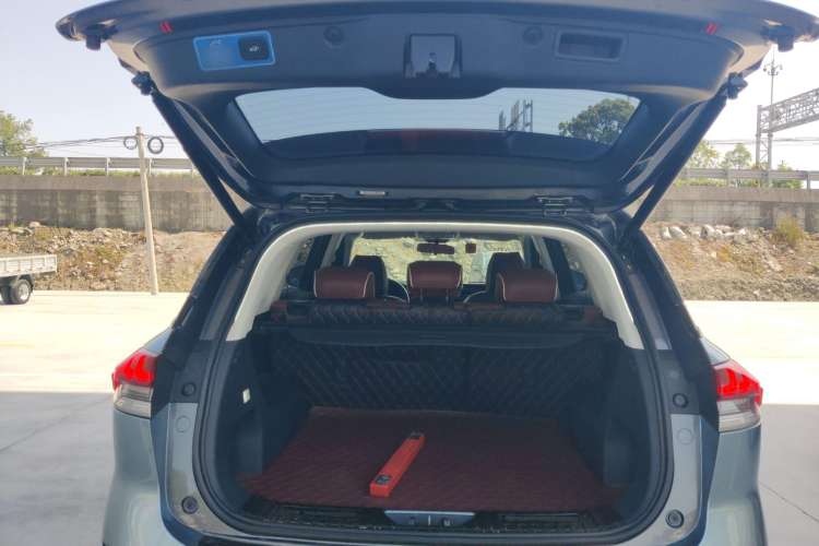 Used CHANGAN OSHAN X7 2020 1.5T Automatic Flagship Edition Trunk
