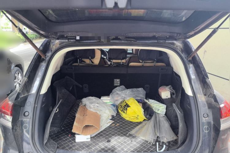 Used CHANGAN OSHAN X7 2020 1.5T Manual Elite Edition Trunk