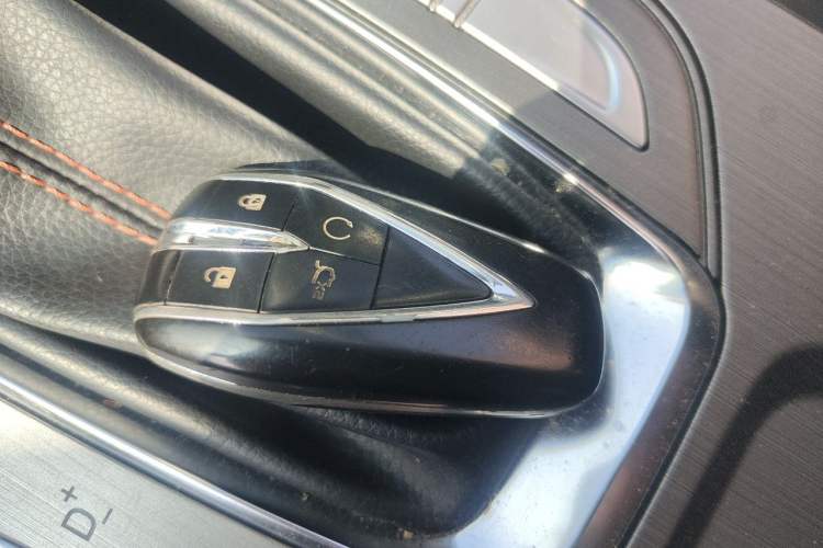Used CHANGAN OSHAN X7 2020 1.5T Automatic Prestige Edition Vehicle Key