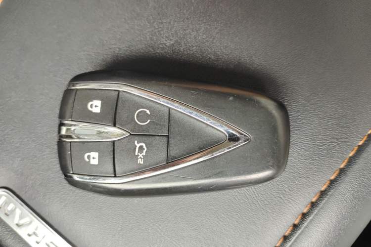 Used CHANGAN OSHAN X7 2020 1.5T Automatic Luxury Model Vehicle Key