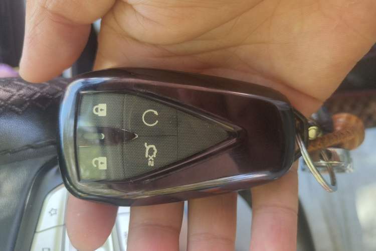 Used CHANGAN OSHAN X7 2020 1.5T Automatic Luxury Model Vehicle Key
