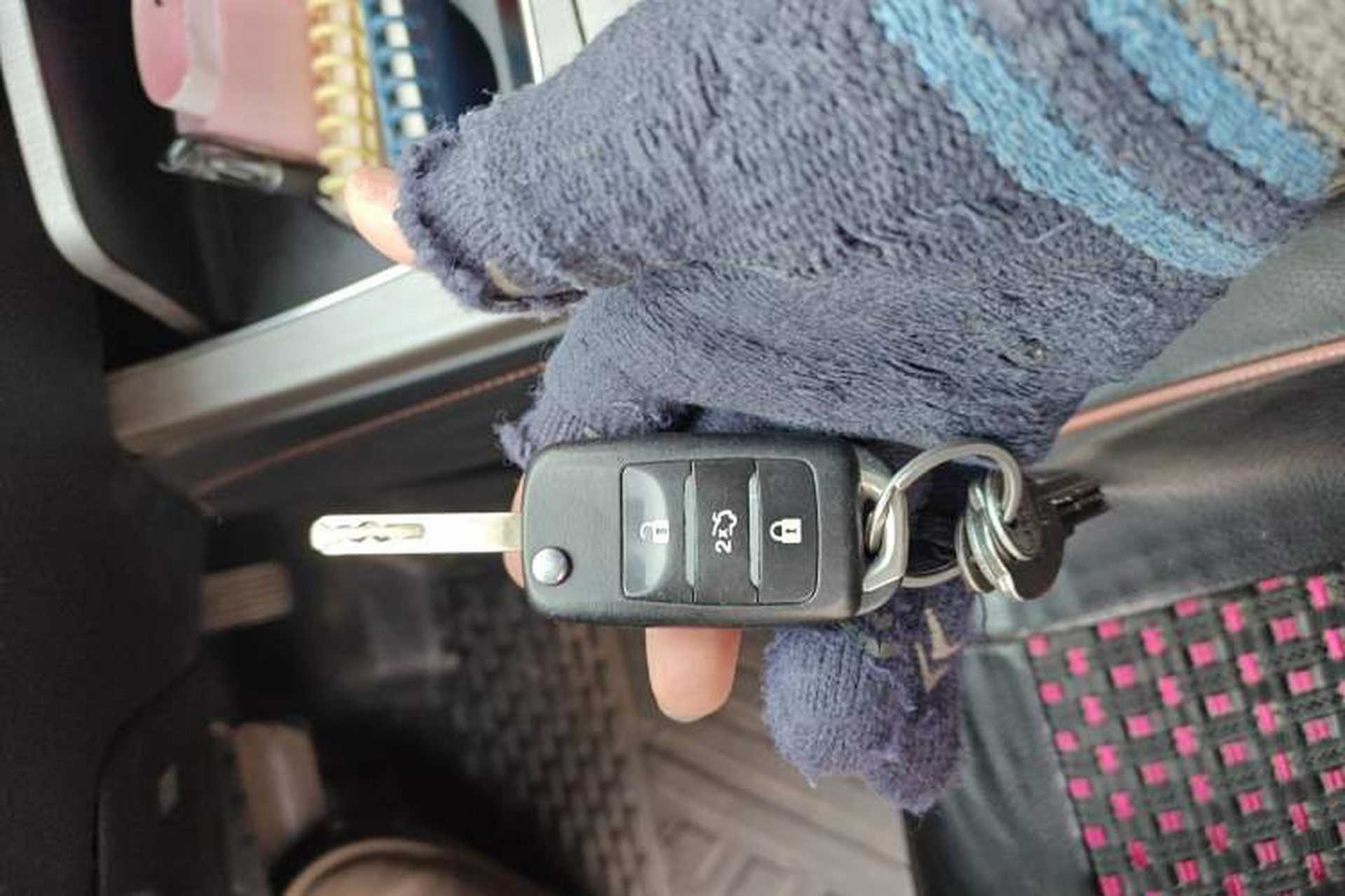 Used CHANGAN OSHAN X7 2020 1.5T Automatic Elite Edition Vehicle Key