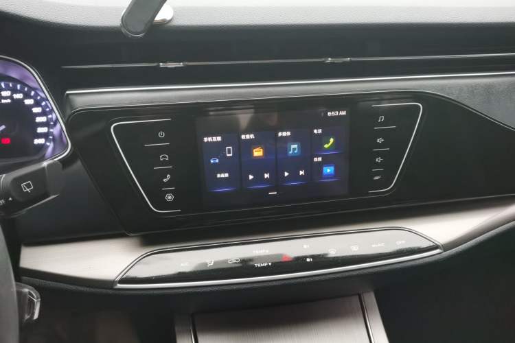 Used CHANGAN OSHAN X7 2020 1.5T Manual Elite Edition Audio And AC Panel