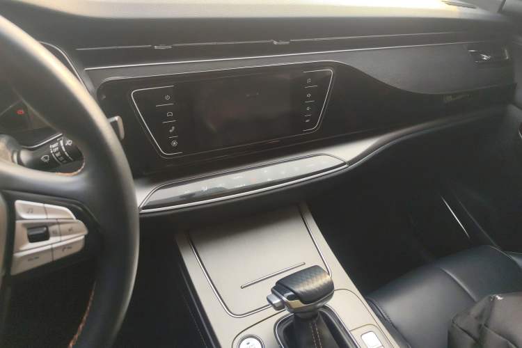 Used CHANGAN OSHAN X7 2020 1.5T Automatic Luxury Version Audio And AC Panel