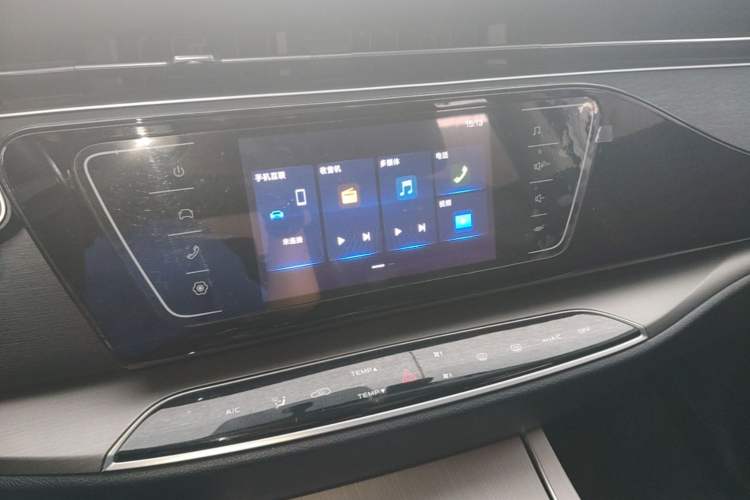 Used CHANGAN OSHAN X7 2020 1.5T Automatic Luxury Version Audio And AC Panel