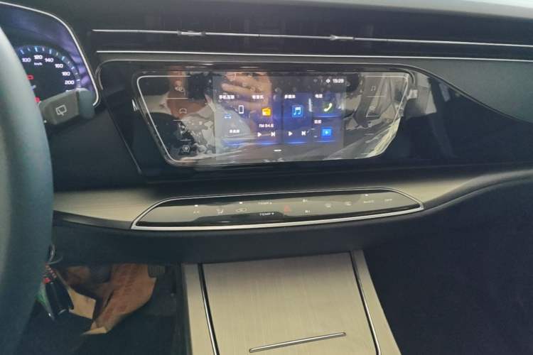 Used CHANGAN OSHAN X7 2020 1.5T Manual Luxury Version Audio And AC Panel