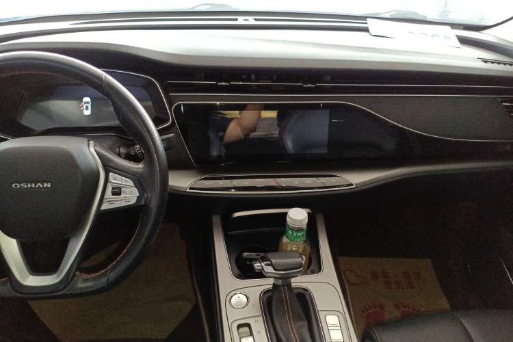 Used CHANGAN OSHAN X7 2020 1.5T Automatic Flagship Edition Audio And AC Panel