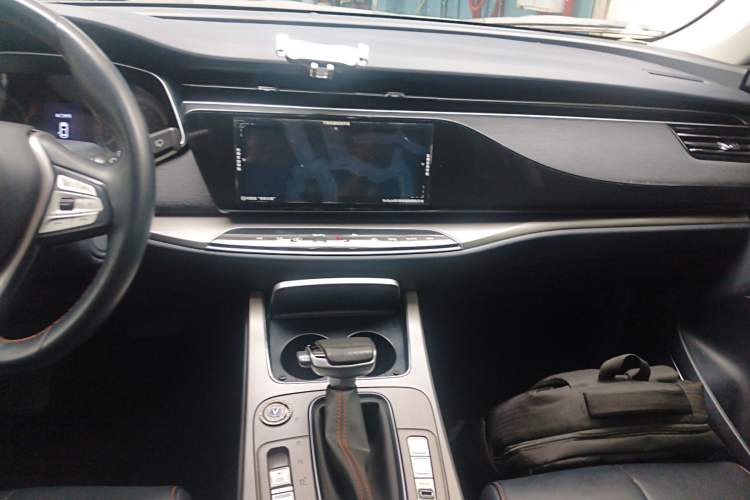 Used CHANGAN OSHAN X7 2020 1.5T Automatic Luxury Model Audio And AC Panel