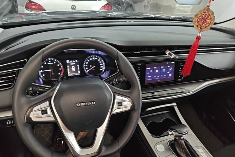 Used CHANGAN OSHAN X7 2020 1.5T Automatic Elite Edition Center Console