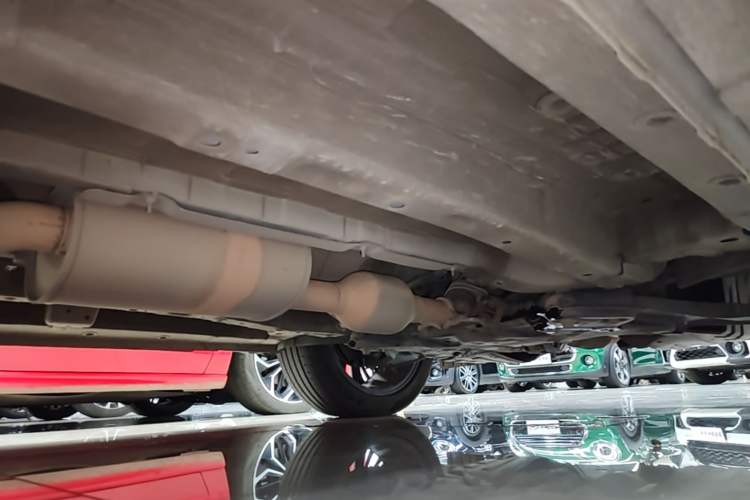 Used CHANGAN OSHAN X7 2020 1.5T Automatic Prestige Edition Chassis Front Right