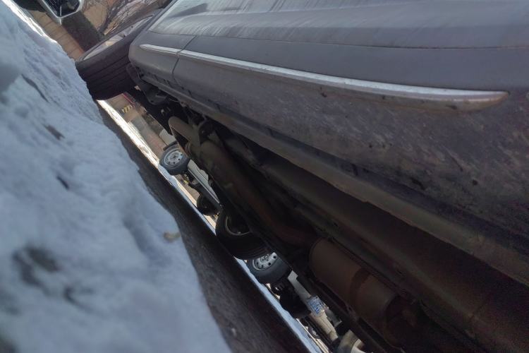 Used CHANGAN OSHAN X7 2020 1.5T Automatic Elite Edition Chassis Front Right