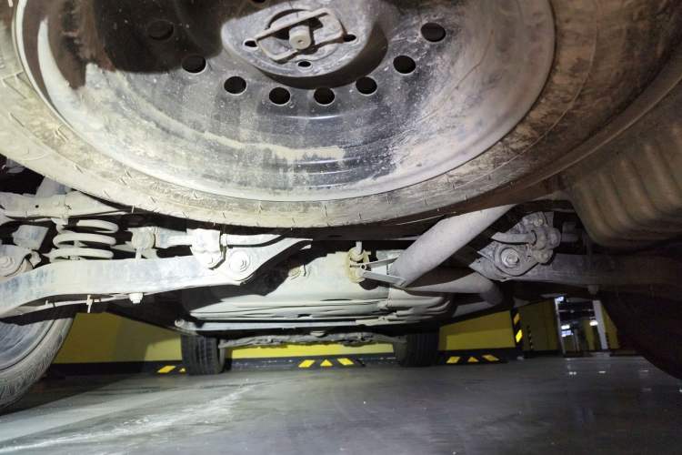 Used CHANGAN OSHAN X7 2020 1.5T Automatic Luxury Version Chassis Rear