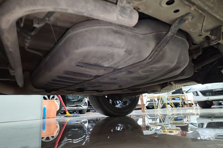 Used CHANGAN OSHAN X7 2020 1.5T Automatic Prestige Edition Chassis Rear Left