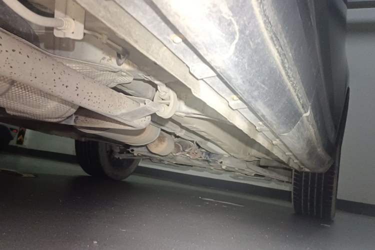 Used CHANGAN OSHAN X7 2020 1.5T Automatic Luxury Version Chassis Rear Right