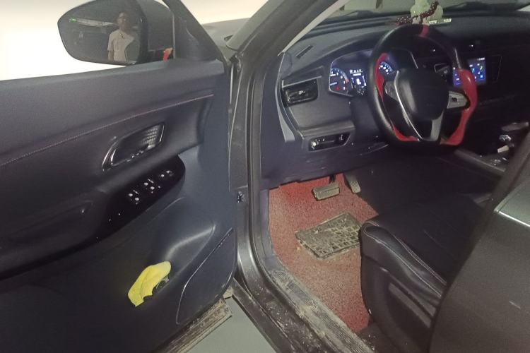 Used CHANGAN OSHAN X7 2020 1.5T Automatic Luxury Version Driver Seat
