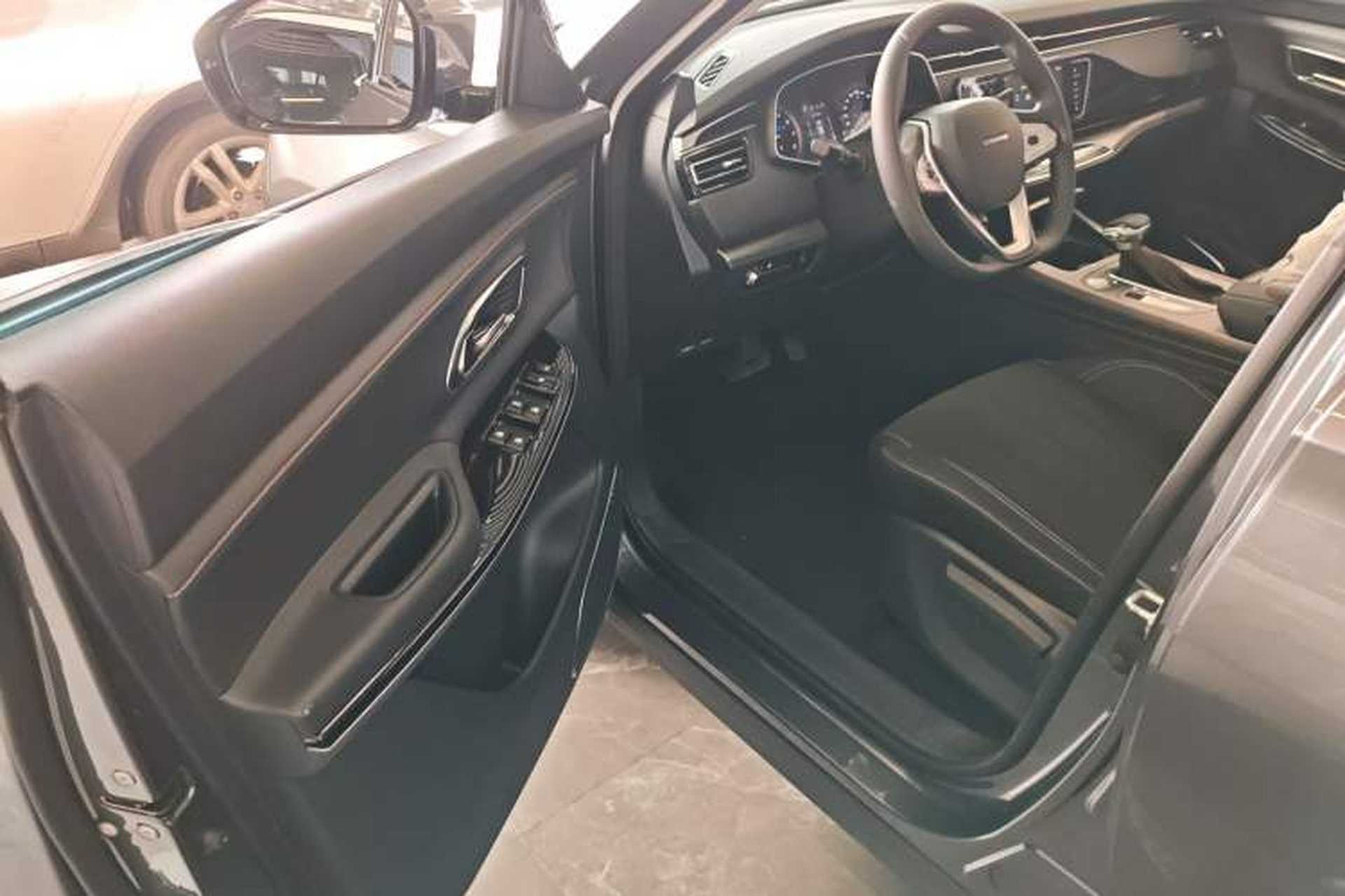 Used CHANGAN OSHAN X7 2020 1.5T Automatic Elite Edition Driver Seat